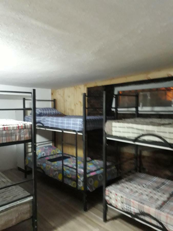 Avlabari Hostel Tbilisi Buitenkant foto